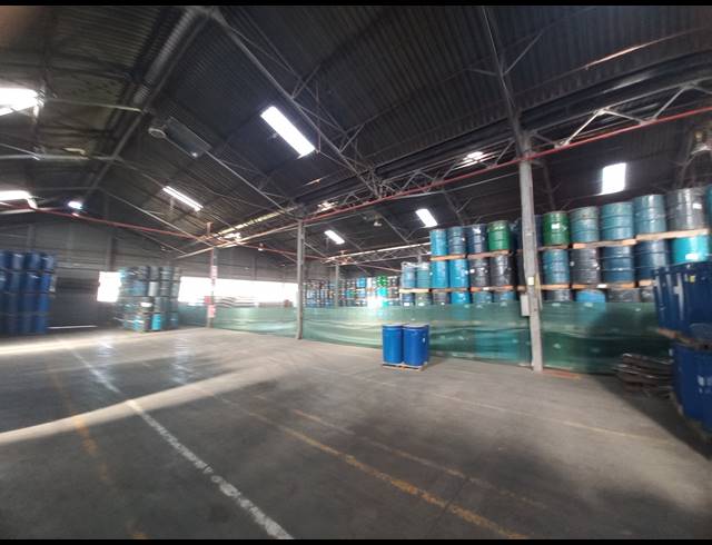 5,751M² WAREHOUSE TO LET IN BOKSBURG EAST
